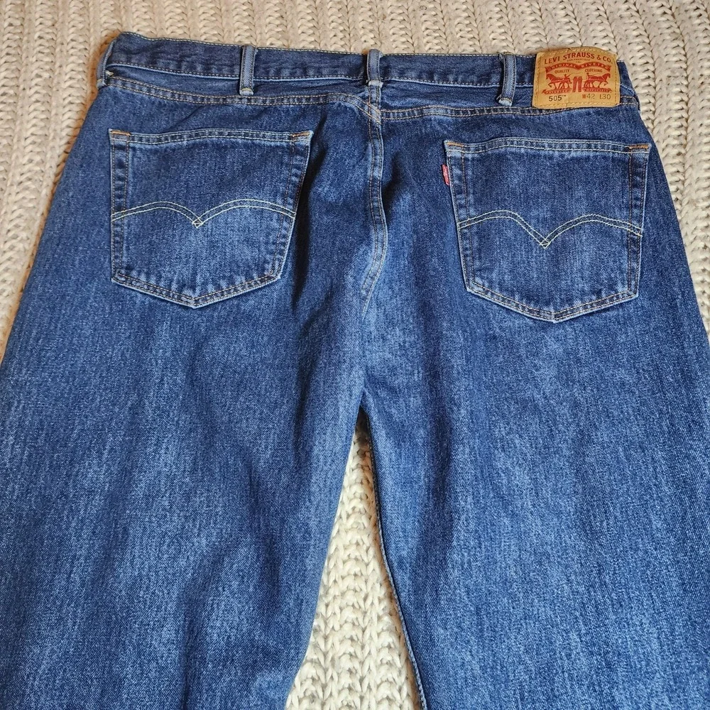 Levis 505 Mens Jeans 42x30 Regular Fit Straight Dark Wash Denim Classic